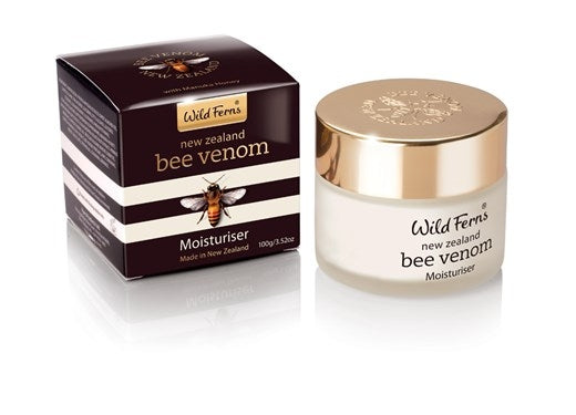 Wild Ferns Bee Venom Gift Tower with 80+ Manuka Honey Set 1