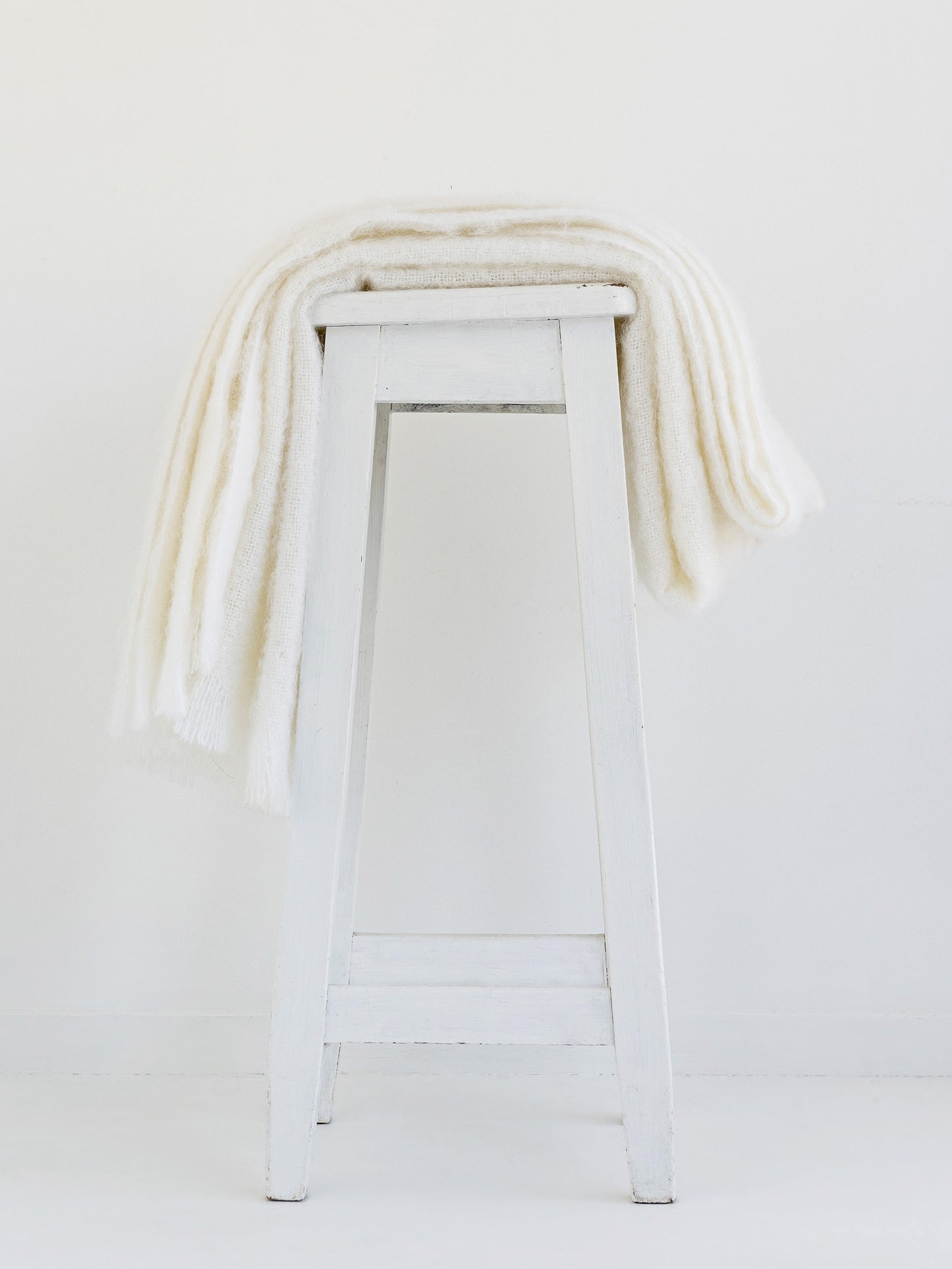 Masterweave Windermere Mohair Throw - Dove