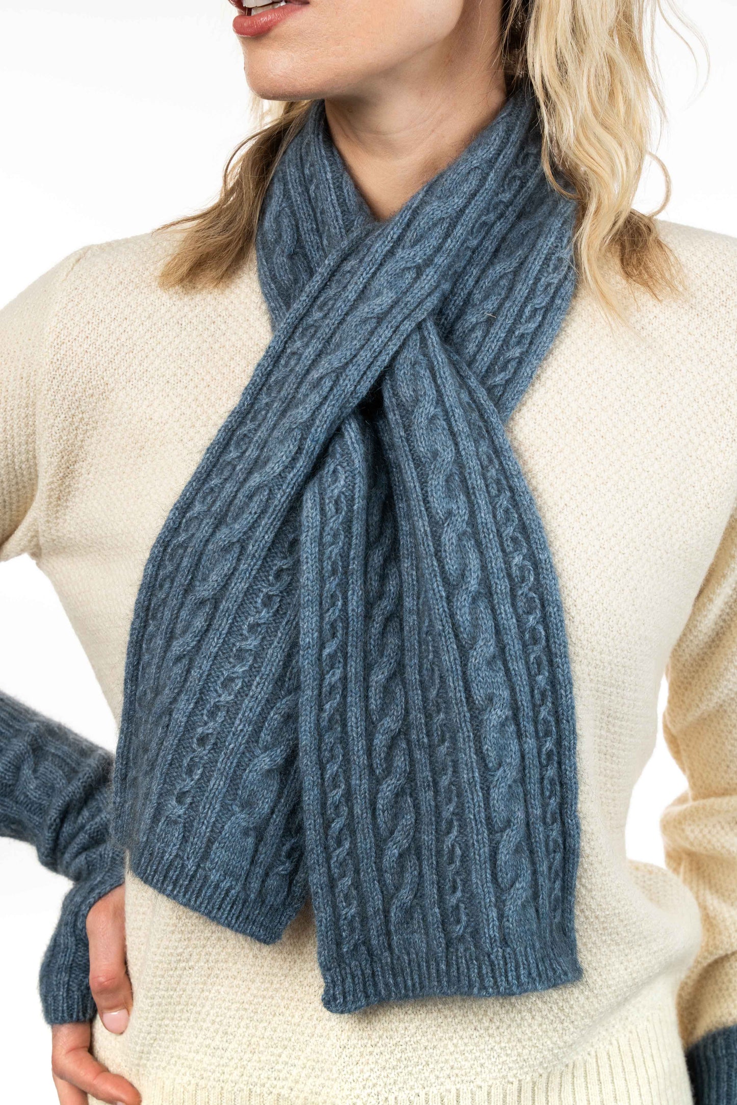 Merino Possum Cable Scarf - KO132