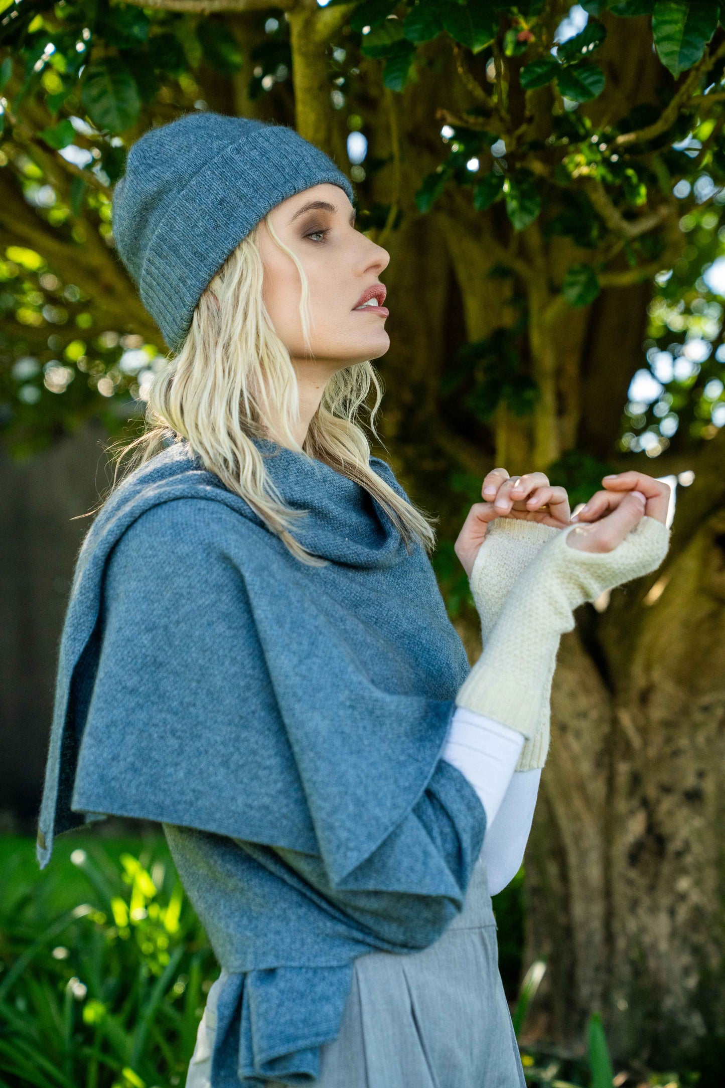 Merino Possum Moss Stitch Wrap - KO518